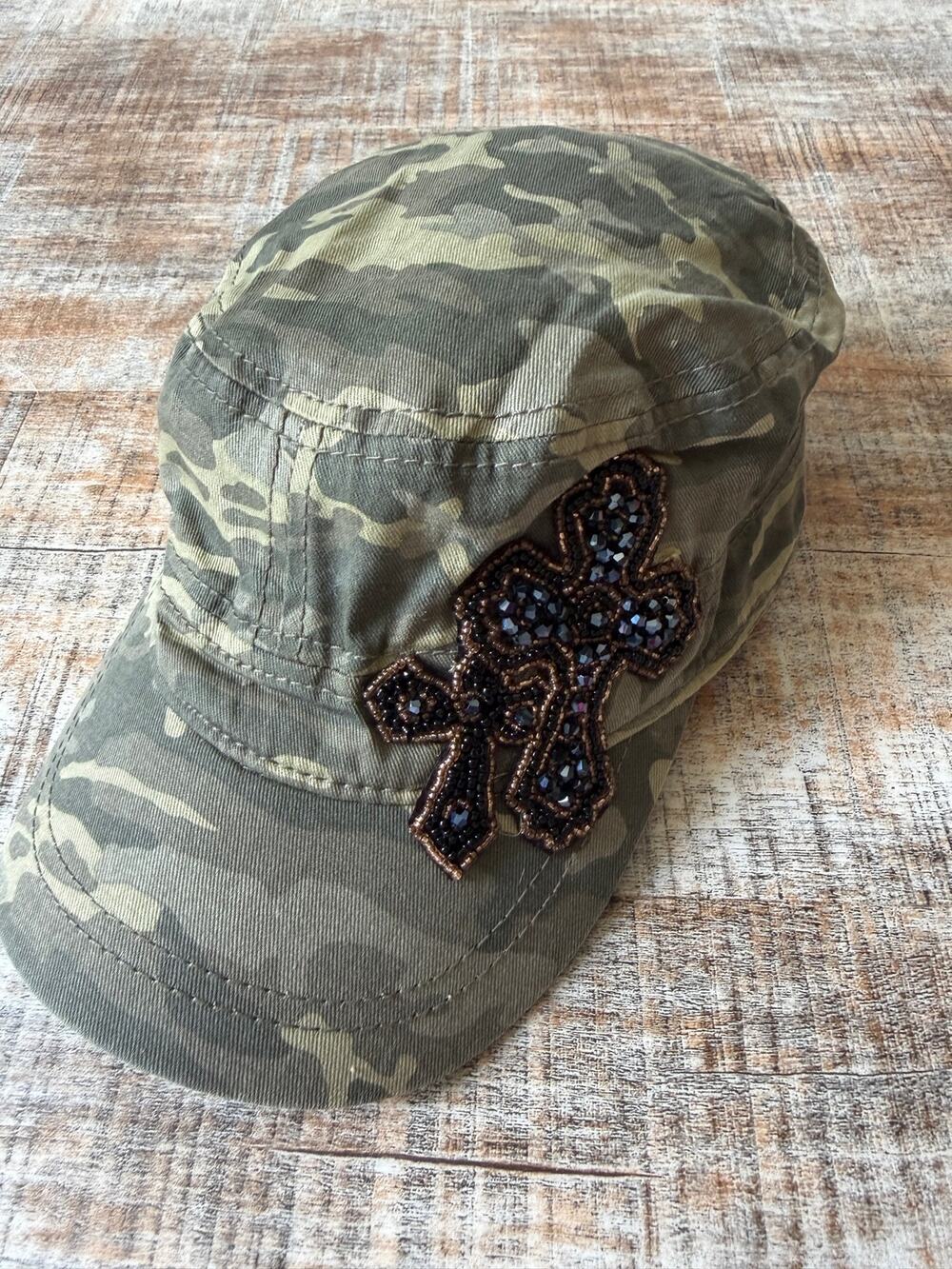 Y2K Camo Rhinestone Embellished Cross Graphic Army Newsboy Cap Hat Military